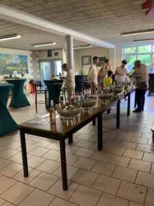 Vins d'été 8 - New Mauricette - NMGF New Mauricette - Bienvenue sur le site de la New Mauricette Generation Foundation (abréviation : NMGF) - Consultez sur notre site les informations suivantes : Accueil, Dons, Qui sommes nous ?, Notre But, Nos Coordonnées, Manifestation, Contact.